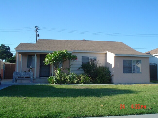 Photo - 11307 Highdale St House