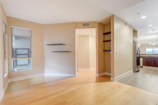 Photo - 11815 Laurelwood Dr Unit 17