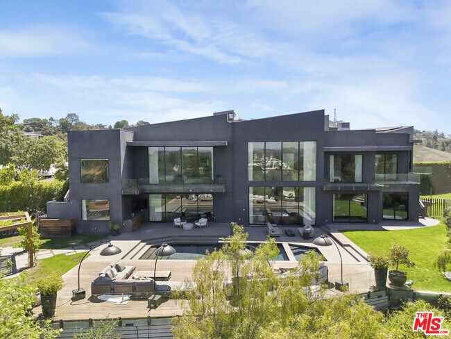 Photo - 9152 Janice Pl House