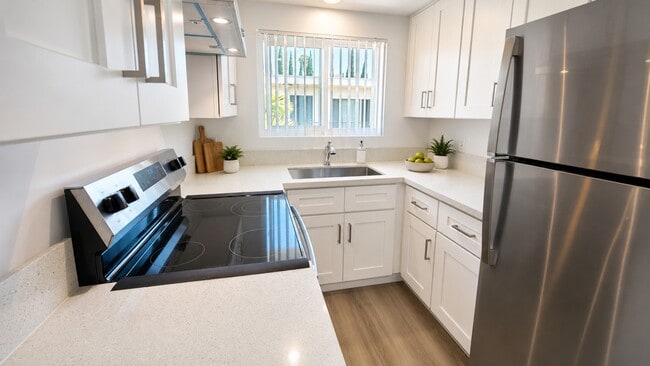 Photo - 25937 Viana Ave Unit 14