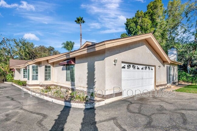 Photo - 16303 Avenida Florencia