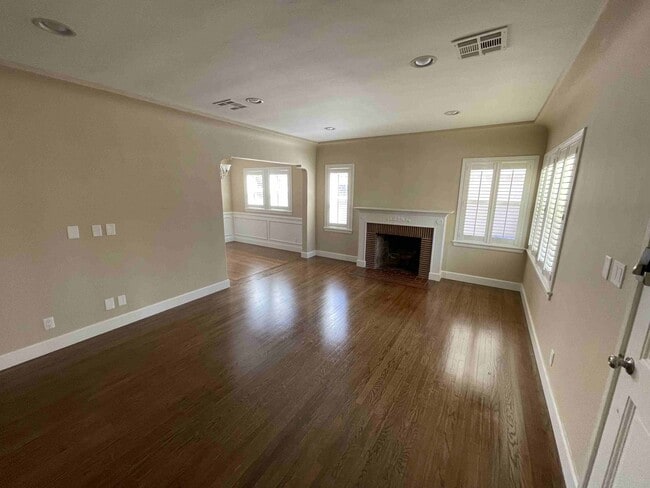 Photo - LOVELY UPGRADED STUDIO CITY HOME!
