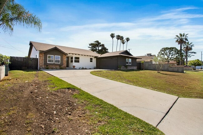 Photo - 934 S Donna Beth Ave