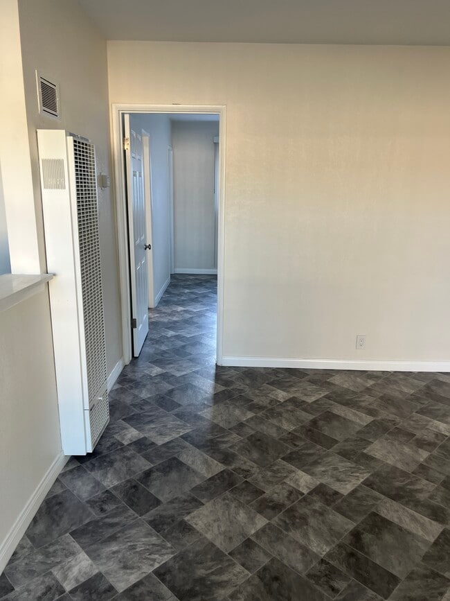 Photo - 2324 E Commonwealth Ave Unit 9