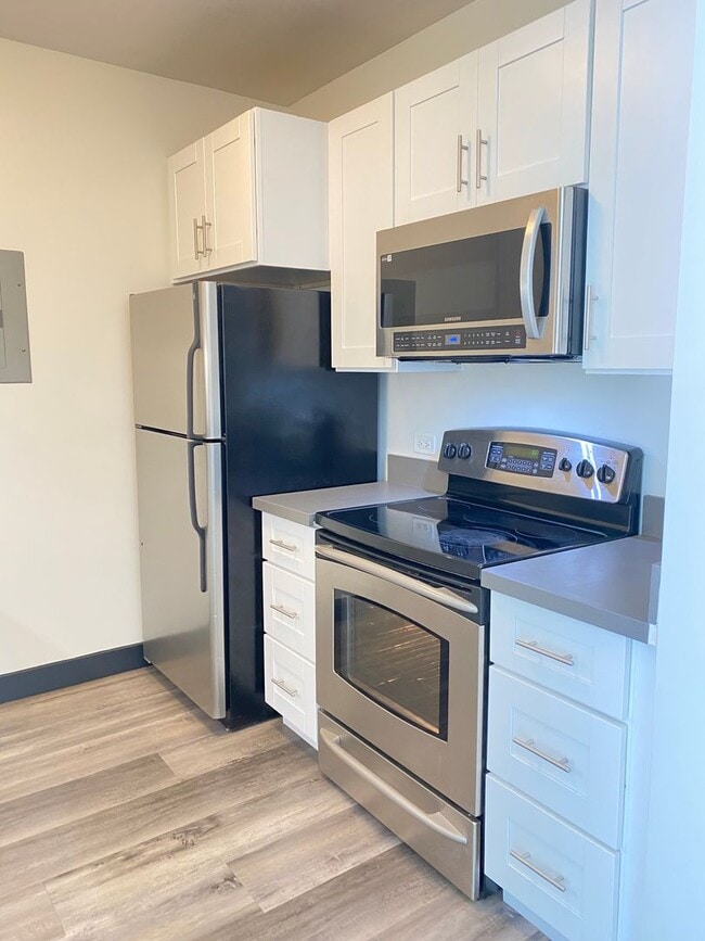 Photo - 14th Floor Downtown San Diego Apartment Unit 1452