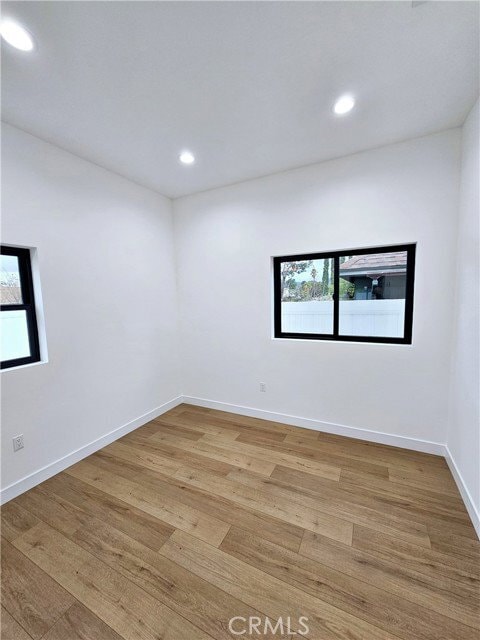 Photo - 2581 N Windsor Ave