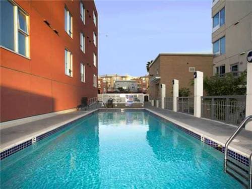 Photo - 300 W Beech St Unit 1706