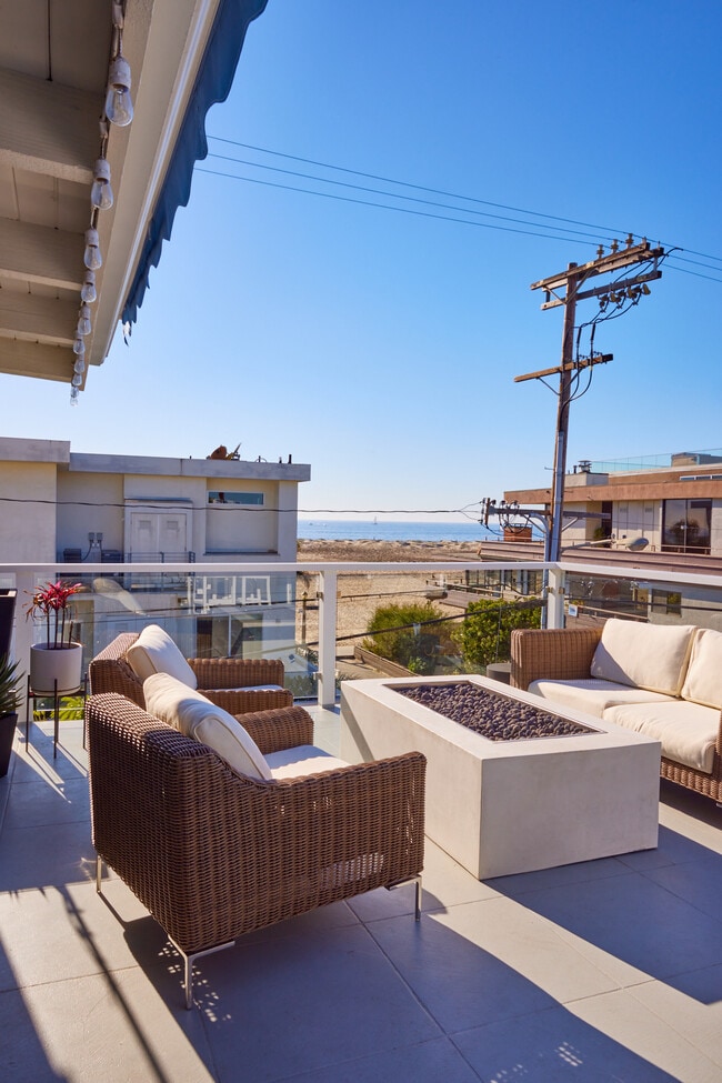 Photo - 14 Westwind St