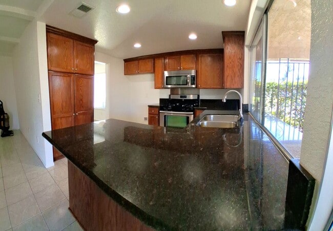 Photo - 1467 Winston Ct