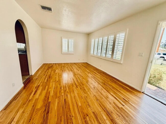 Photo - 11126 Daines Dr