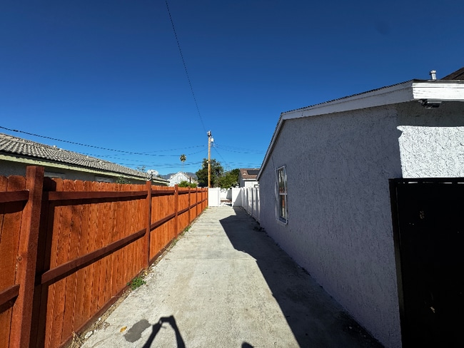 Photo - 1764 W 28th St