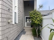 Photo - Beautifully Updated Spacious 3 Bed 3 Bath ... House