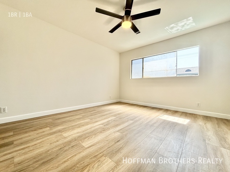 Photo - 6335 Whitsett Ave Unit 19