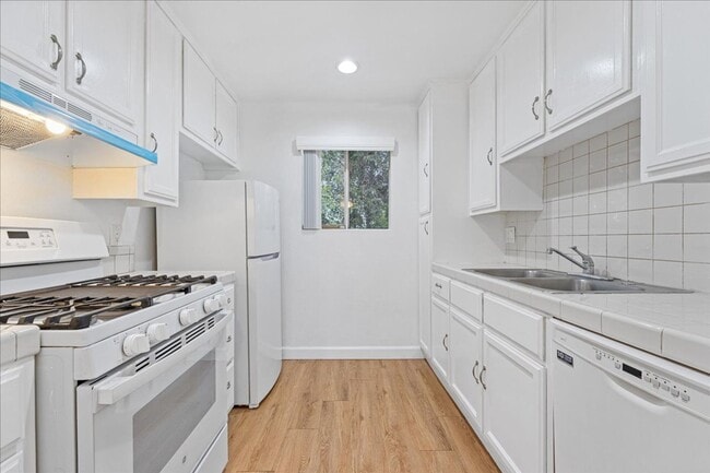 Photo - 1755 Sherman Pl Unit 205