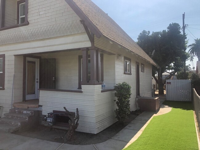 Photo - 4719 S Gramercy Pl