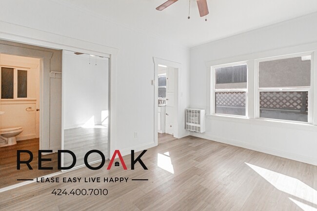 Photo - 527 W 15th St Unit 5