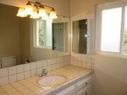 Photo - 2BD/1BA Upper Unit in Cardiff