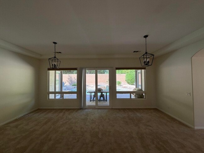 Photo - 52345 Shining Star Ln