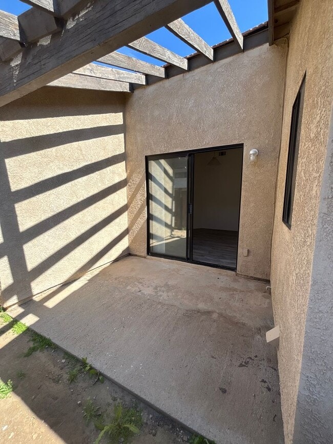 Photo - 3 BEDROOM 2 BATH  VICTORVILLE HOME