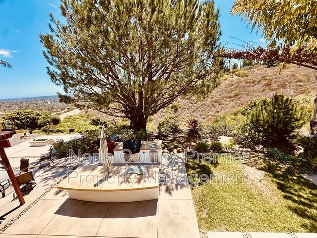 Photo - 7067 Llama St