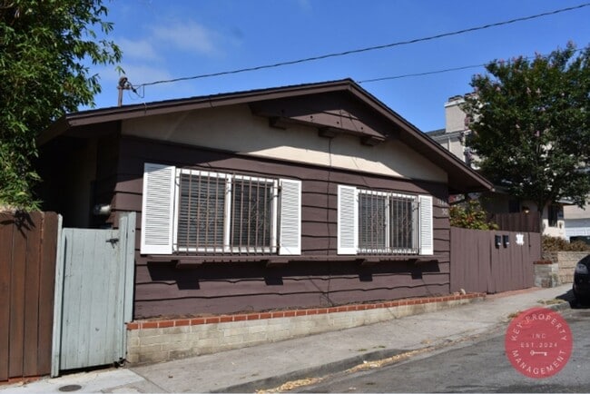 1128-1130 COLUSA STREET - 1128-1130 COLUSA STREET Apartment Unit 1128
