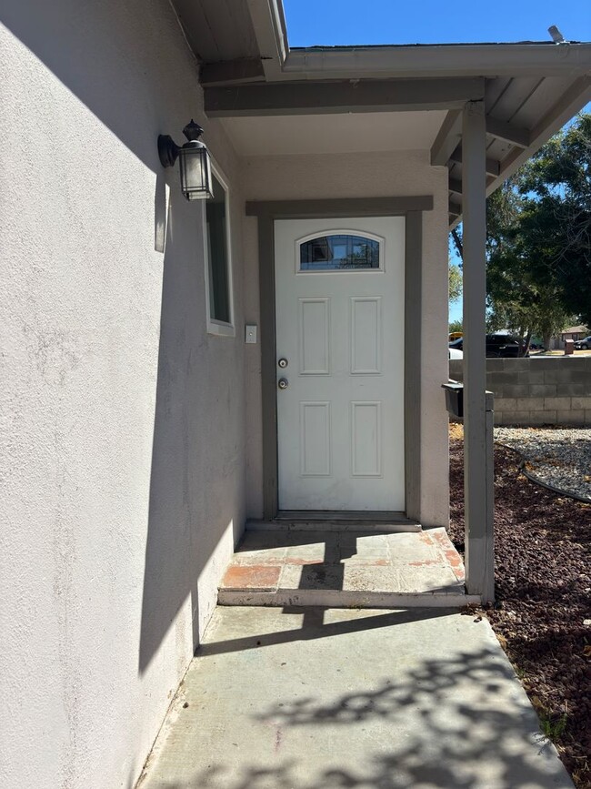Photo - 44334 3rd St E