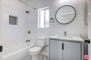 Photo - 624 W 83rd St House
