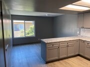 Dining - 1011 W 7th St Unit 3