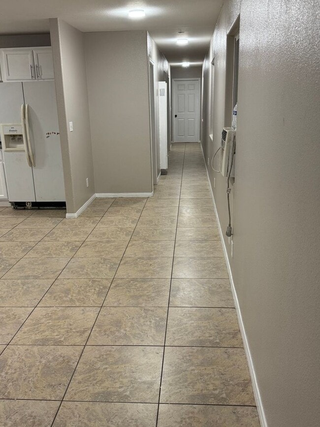 Photo - Anzac Ave Unit B