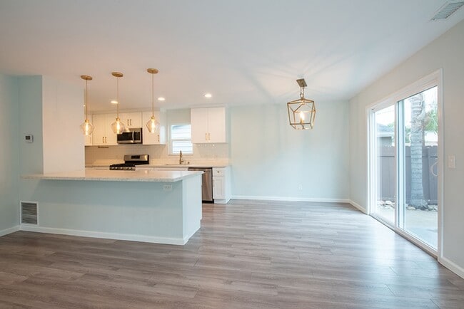 Photo - Charming Three Bedroom 2 Bath Home with Spacious Backyard for Entertaining!