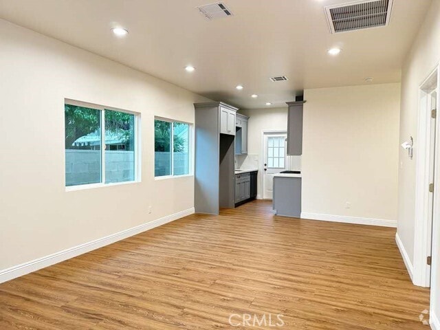 Building Photo - 6006 Agnes Ave Rental