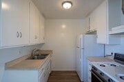 Photo - La Jolla / Village Area - Upstairs One Bedroom in the Village! Unit 7705