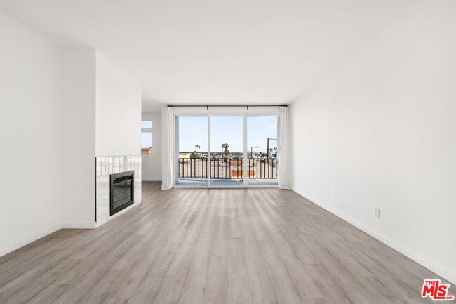 Photo - 900 Euclid St Unit APT 404