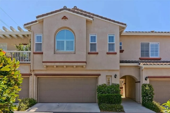 Building Photo - 10864 Ivy Hill Dr