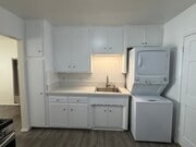 Kitchen - 140 Virginia St Unit C