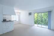 2BR, 2BA - 1725 Camino Palmero St, Los Angeles, CA 90046