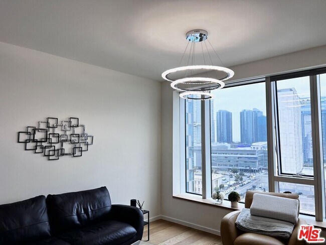 Photo - 889 Francisco St Unit 1001