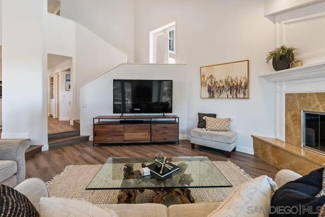 Photo - 2771 St Laurent Pl