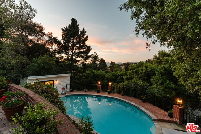 Photo - 3100 Coldwater Canyon Ave