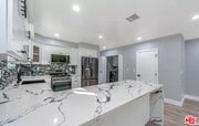 Photo - 1947 Vista Del Mar Ave Townhome