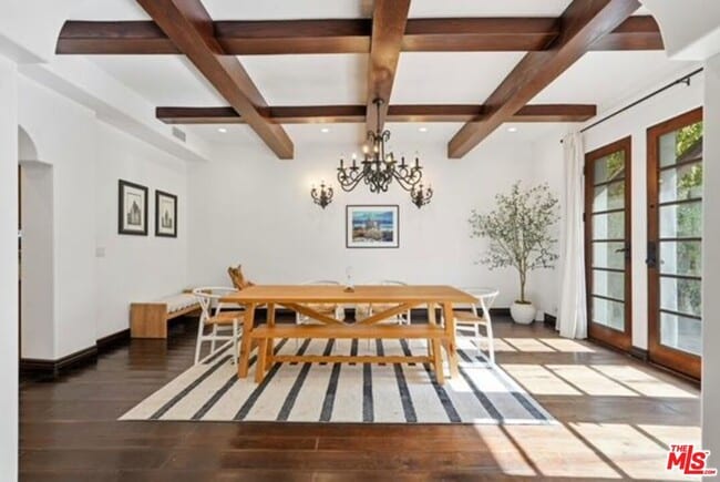 Photo - 6620 Lindenhurst Ave