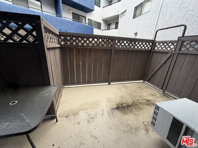 Photo - 10982 Roebling Ave Unit 322
