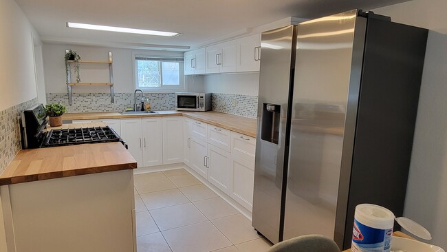 Photo - 25637 Lane St Unit 2