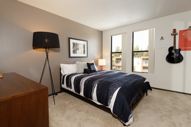 Bedroom - AVA Studio City