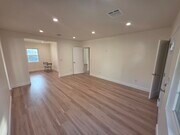 Photo - 2913 W Riverside Dr Unit 2913