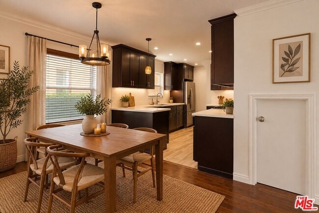 Photo - 1472 S Crest Dr
