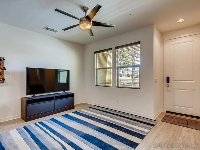 Photo - Bright and Modern 2 Bedroom Townhome in Otay Ranch!