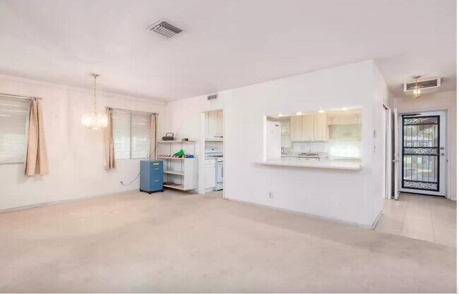 Photo - 45523 Lostwood Ave