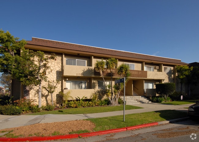 Photo - 11771 National Blvd Apartments