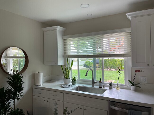 Lovely green view from kitchen - 3200 E Elm St Unit A